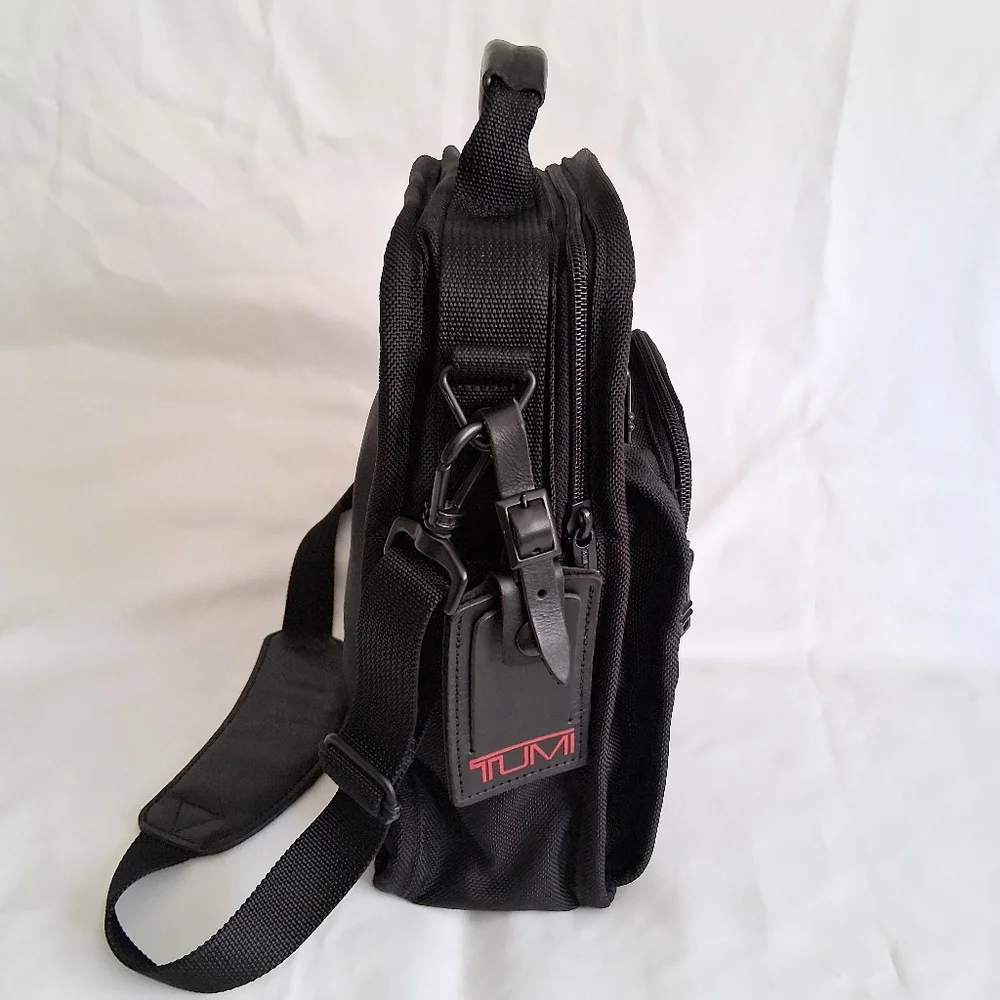TUMI Men's Small Black Crossbody Bag 213D3